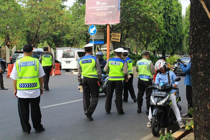 Cara Cek Surat-Surat Motor Bekas Biar Tenang Saat Ada Razia di Bandung