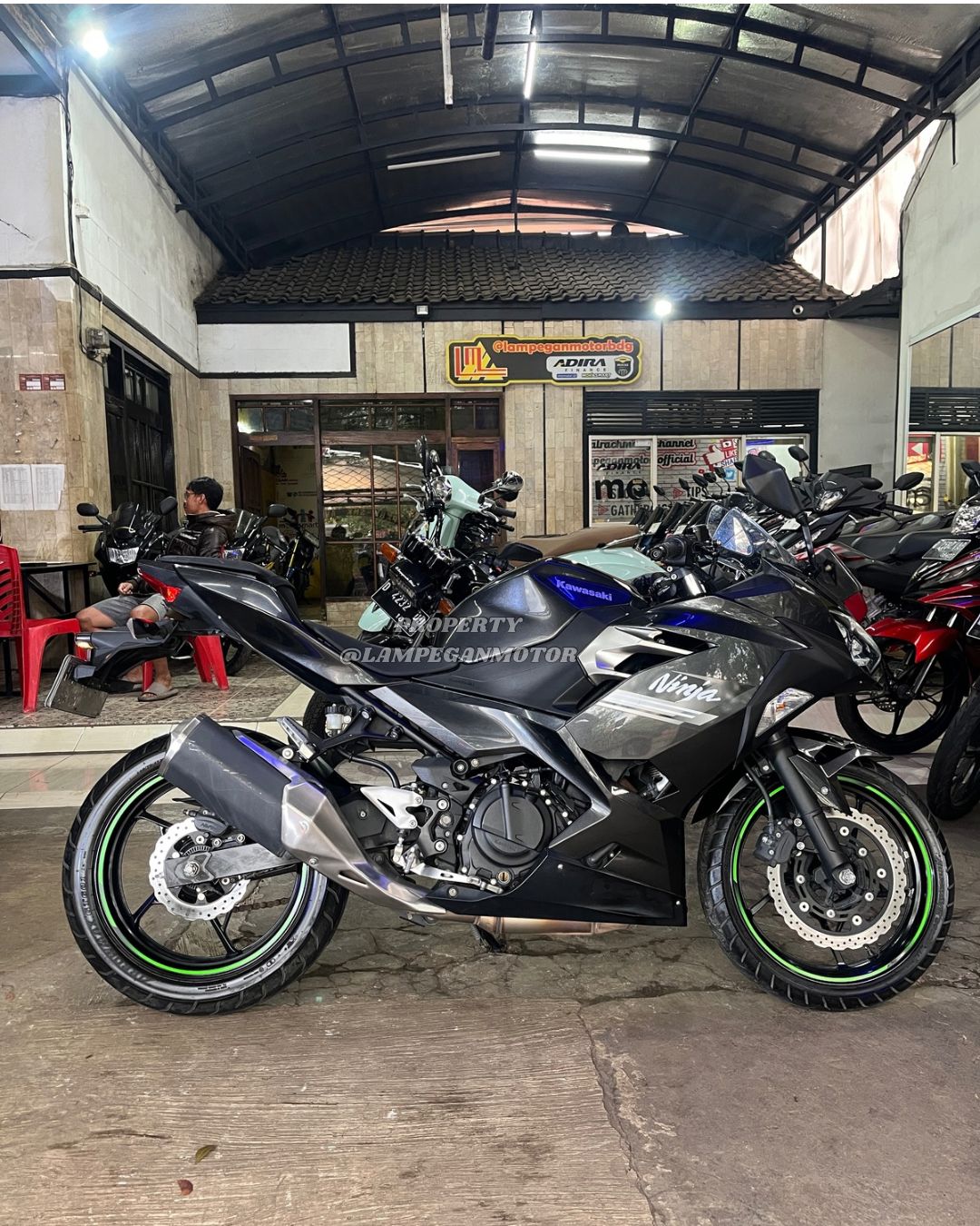 KAWASAKI ALL NEW NINJA 250 FI - Gambar 2