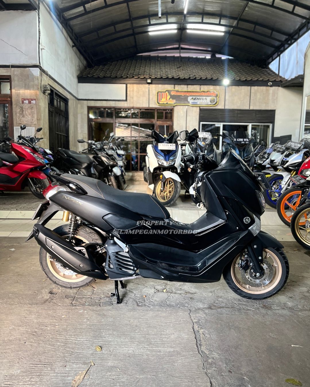 YAMAHA N-MAX OLD - Gambar 3