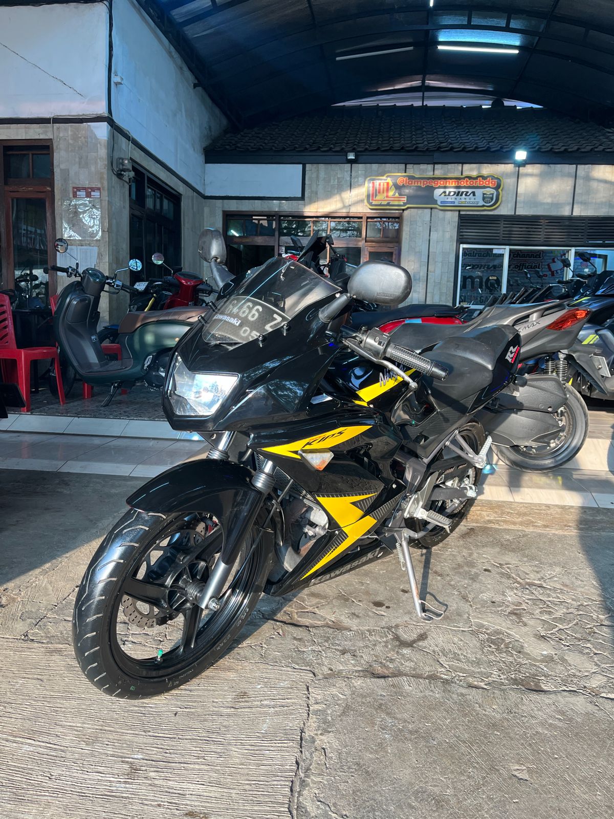 KAWASAKI NINJA RR 150 - Gambar 1