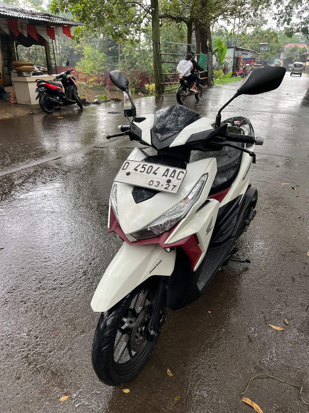 HONDA VARIO 150 SPORTY