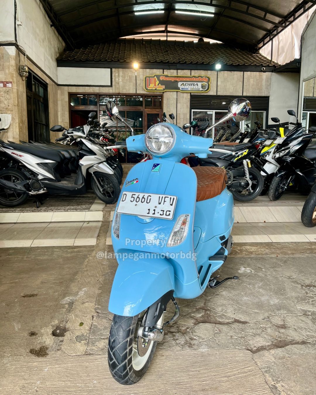 PIAGGIO VESPA LX 125