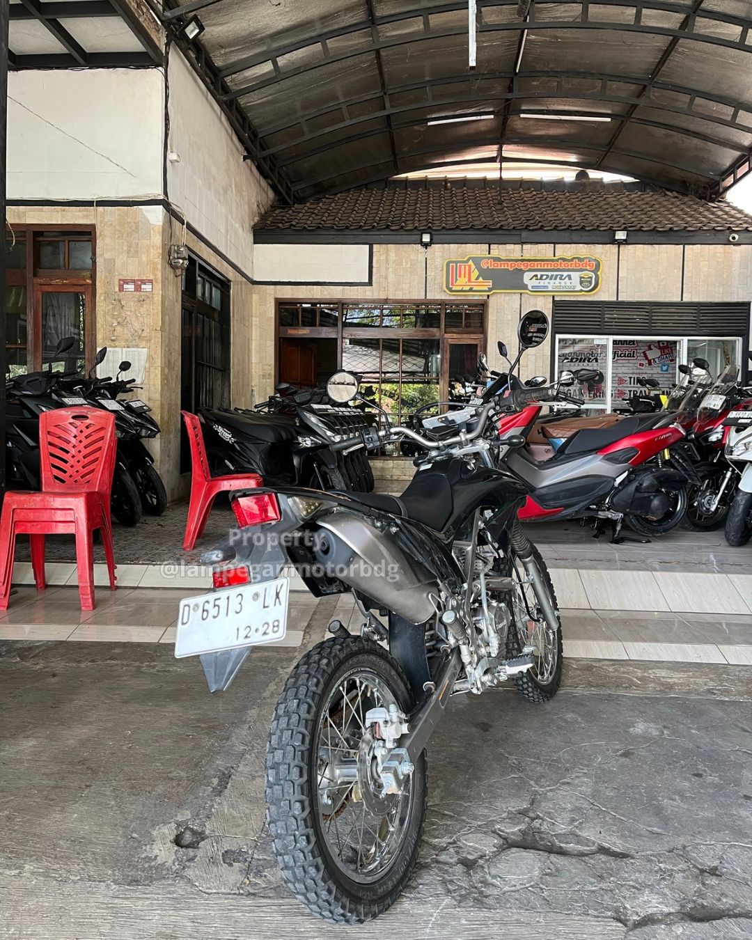 KAWASAKI KLX 150 - Gambar 2