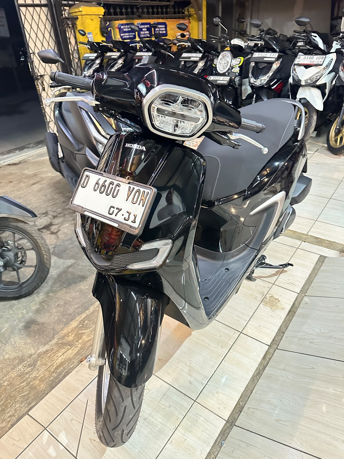 HONDA NEW STYLO 160 CBS